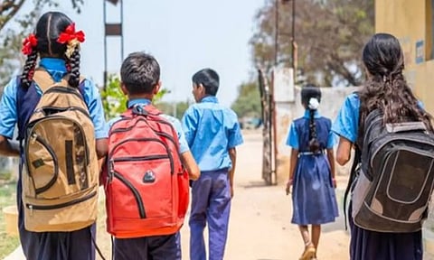 காலாண்டு விடுமுறை முடிந்து வரும் 6-ந்தேதி பள்ளிகள் திறப்பு- தூய்மைப்பணிகளை மேற்கொள்ள உத்தரவு