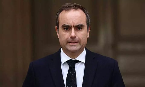 புதிய மந்திரி சபை அறிவிப்பு வெளியான நிலையில் பிரான்ஸ் பிரதமர் திடீர் ராஜினாமா