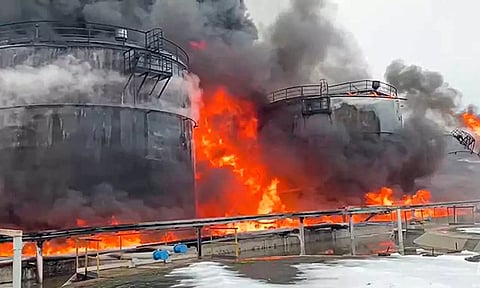 ரஷியாவின் எண்ணெய் நிலையம், வெடிபொருள் தொழிற்சாலை மீது டிரோன் தாக்குதல் நடத்திய உக்ரைன்