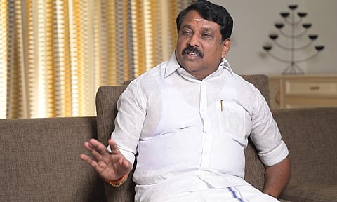 ஊசிப்போன உணவை வழங்குவது தான் பள்ளிக் கல்வித்துறையின் பொற்காலமா?- நயினார் நாகேந்திரன்