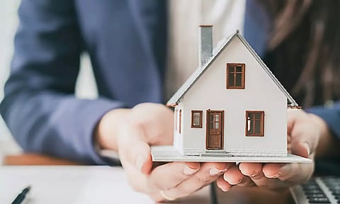 சினிமாவில் 'ஹிட்', ரியல் எஸ்டேட்டில் 'சூப்பர் ஹிட்'- யார் அந்த நடிகைகள்?