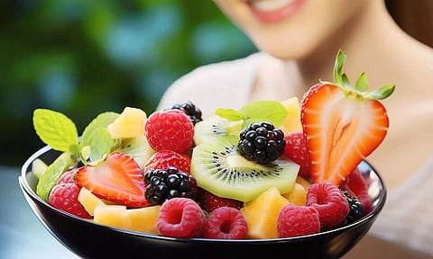 பழங்கள் சாப்பிட உகந்த நேரம் எது?  காலையில் சாப்பிடலாமா?