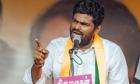 பணத்தை வைத்து வாக்குகளை வாங்கிவிடலாம் என்ற இறுமாப்புடம் இருக்கிறது திமுக- அண்ணாமலை