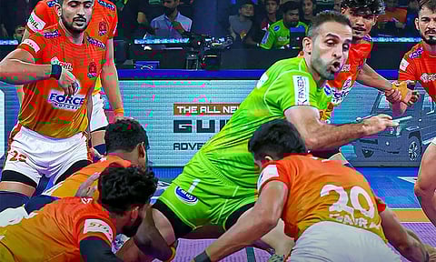 புரோ கபடி லீக்: டை பிரேக்கரில் தபாங் டெல்லியை வீழ்த்தியது புனேரி பல்தான்