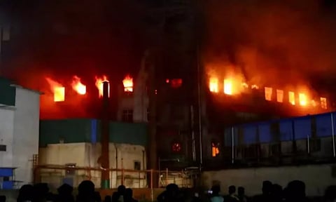 வங்கதேசத்தில் சோகம்: ரசாயன கிடங்கில் ஏற்பட்ட தீ விபத்தில் 9 பேர் பலி