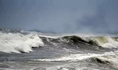 தென்கிழக்கு வங்கக்கடலில் வரும் 24-ந்தேதி குறைந்த காற்றழுத்தத் தாழ்வுப்பகுதி உருவாக வாய்ப்பு