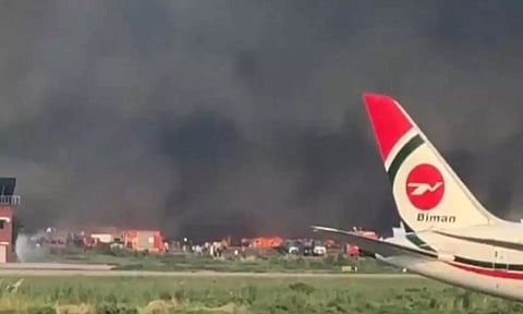 வங்கதேச விமான நிலையத்தில் பயங்கர தீ விபத்து