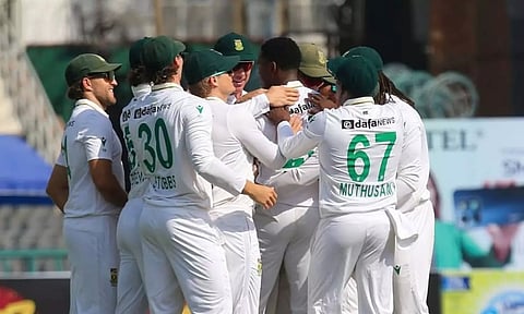 கடந்த 18 வருடத்தில் முதல் முறை.. பாகிஸ்தான் மண்ணில் வரலாறு படைத்த தென் ஆப்பிரிக்கா