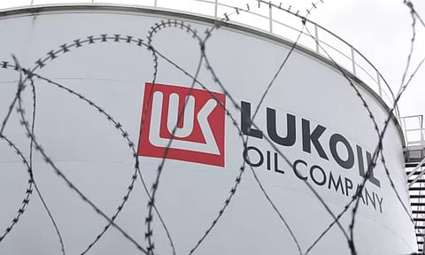 உக்ரைன் போர் விவகாரம்: 2 ரஷிய எண்ணெய் நிறுவனங்கள் மீது அமெரிக்கா பொருளாதார தடை