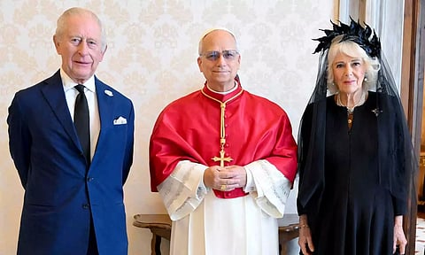 கடந்த 500 ஆண்டுகளில் முதல் முறையாக போப் மற்றும் இங்கிலாந்து மன்னர் ஒன்றாக பிரார்த்தனை