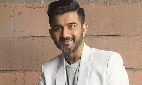 பாலியல் வன்கொடுமை செய்ததாக பெண் புகார்: பாலிவுட் இசையமைப்பாளர் கைது