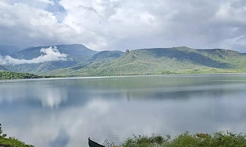 9 அடியை நெருங்கி உள்ள மணிமுத்தாறு அணையின் எழில்மிகு தோற்றம்.