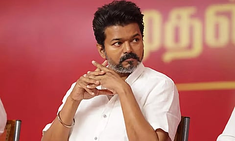 மக்களின் வாக்குரிமையை கேள்விக்குள்ளாக்கும் வாக்காளர் சிறப்பு திருத்தம்- விஜய் கண்டனம்