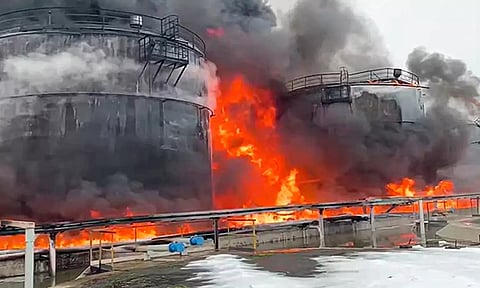 ரஷிய எண்ணெய் கப்பல்- துறைமுகம் மீது உக்ரைன் டிரோன் தாக்குதல்