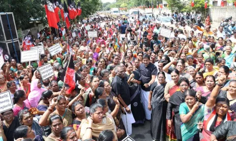 கோவை பாலியல் வன்கொடுமை: துப்பாக்கியால் சுடப்பட்டவர்கள் உண்மை குற்றவாளிகளா?-  முன்னாள் அமைச்சர் வளர்மதி