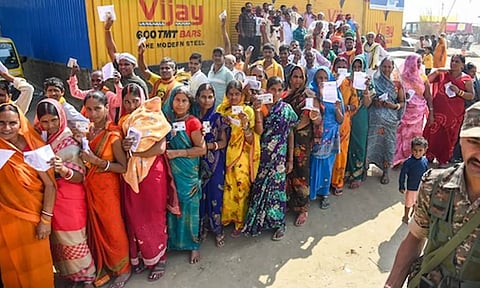 பீகார் முதல்கட்ட தேர்தல்: 30 ஆண்டுகளில் முதல்முறையாக 60 சதவீதத்தை தாண்டிய வாக்குப்பதிவு