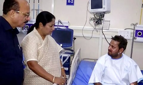 டெல்லி கார் வெடிப்பில் காயமடைந்தவர்களை மருத்துவமனைக்கு நேரில் சென்று சந்தித்த ரேகா குப்தா