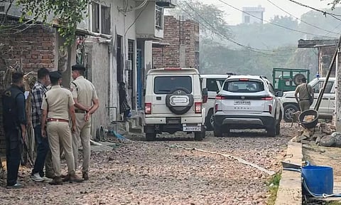 பயங்கரவாத செயலுக்கு இந்தியாவில் ஆள் சேர்த்த உ.பி. டாக்டர் கைது