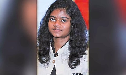 காது கேளாதோர் ஒலிம்பிக்கில் தேசிய கொடியை ஏந்தி செல்கிறார் தமிழக வீராங்கனை ஜெர்லின்