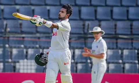 அயர்லாந்துக்கு எதிரான முதல் டெஸ்ட்: வெற்றியின் விளிம்பில் வங்கதேசம்