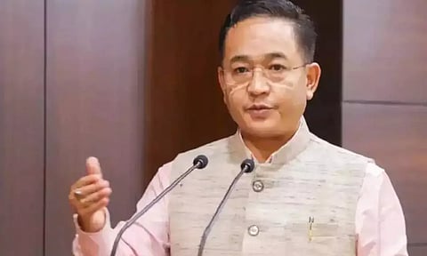 திடீர் உடல் நலக்குறைவு- சிக்கிம் முதல்வர் மருத்துவமனையில் அனுமதி