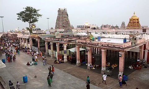 பழனி கோவிலில் தரக்குறியீடு பெற்ற பால் மட்டுமே அபிஷேகத்திற்கு பயன்படுத்தப்படும்- தேவஸ்தானம் அறிவிப்பு