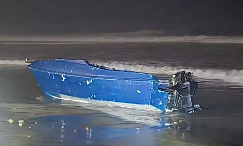 அமெரிக்காவில் சோகம்: கடலில் படகு கவிழ்ந்து 4 அகதிகள் பலி