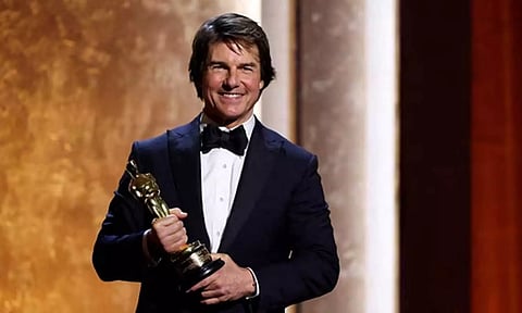 கவுரவ ஆஸ்கர் விருதை பெற்றார் பிரபல ஹாலிவுட் நடிகர் டாம் குரூஸ்