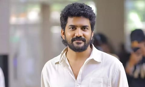 காலேஜ் கட் அடிச்சிட்டு படம் பாக்க போகாதீங்க - மாணவர்களுக்கு நடிகர் கவின் அட்வைஸ்