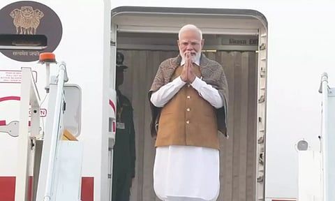 தென்னாப்பிரிக்கா புறப்பட்டார் பிரதமர் மோடி