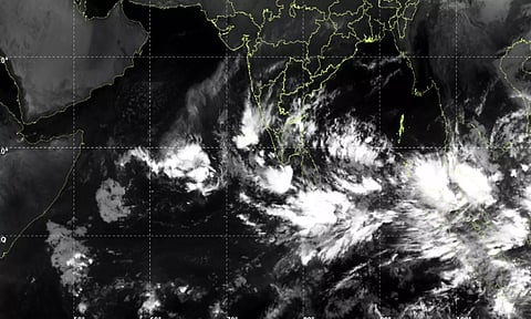 வங்கக்கடலில் உருவாகும் அடுத்த புயல்- தமிழகத்தில் கனமழை பெய்ய வாய்ப்பா?