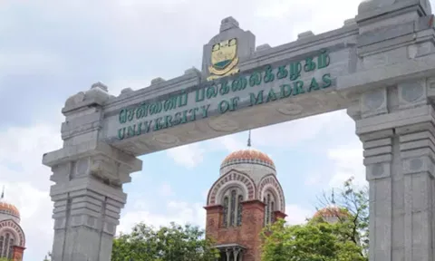 ரெட் அலர்ட்: சென்னை பல்கலைக்கழகம் தேர்வுகள் ஒத்திவைப்பு