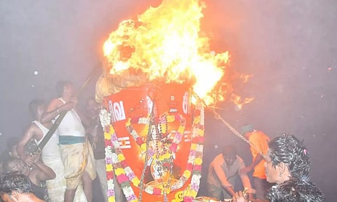 திருவண்ணாமலையில் 11 நாட்கள் காட்சி தரும் மகாதீபம்- 13-ந்தேதி வரை தரிசிக்கலாம்