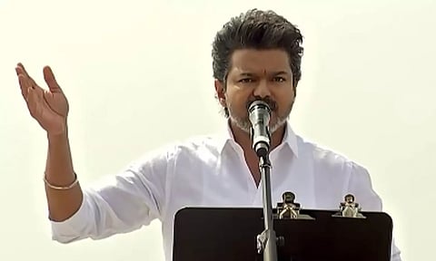 நம்ப வைத்து ஏமாற்றுவார்கள் தி.மு.க.வை நம்பாதீங்க- விஜய்