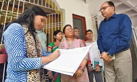 மக்கள்தொகை கணக்கெடுப்புக்கு அதிகாரிகளை நியமிக்க அனைத்து மாநிலங்களுக்கும் மத்திய அரசு உத்தரவு