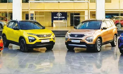 கார் வாங்க சூப்பர் சான்ஸ்... Year End ஆஃபர் அறிவித்த டாடா மோட்டார்ஸ்..!