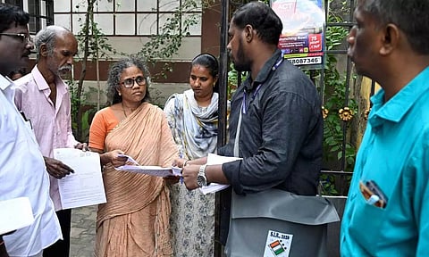 தமிழ்நாட்டில் SIR படிவங்களை சமர்பிக்க கால அவகாசம் நீட்டிப்பு