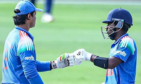 U19 ஆசிய கோப்பை: பாகிஸ்தானுக்கு 241 ரன்கள் இலக்காக நிர்ணயித்தது இந்தியா