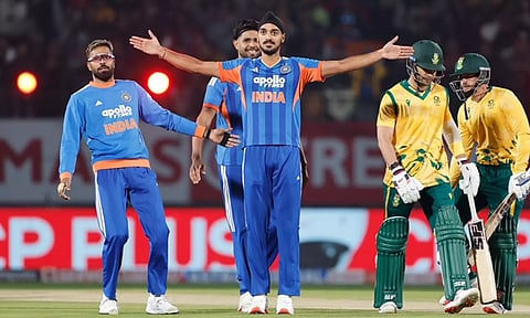 3வது டி20 போட்டி- இந்தியாவுக்கு 118 ரன்கள் இலக்கு நிர்ணயம்