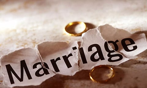 மணமேடையில் ரூ.20 லட்சம் பணம், கார் கேட்ட மாப்பிள்ளை... மணப்பெண் செய்த செயல் இணையத்தில் வைரல்