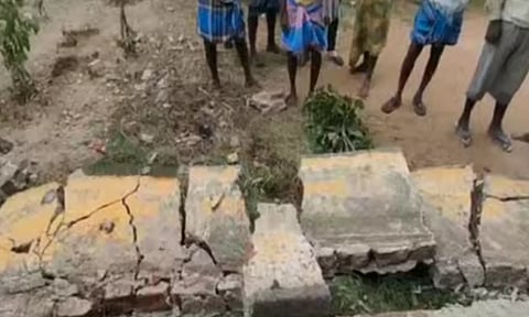 திருவள்ளூரில் அரசுப்பள்ளி சுவர் இடிந்து விழுந்து மாணவன் பலி