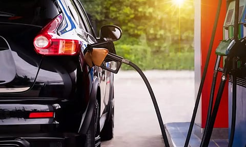 இந்த சான்றிதழ் இல்லையா?... இனி பெட்ரோல், டீசல் கிடையாது!