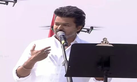 வாயில் வடை சுட நாங்கள் என்ன DMK வா... - விஜய்