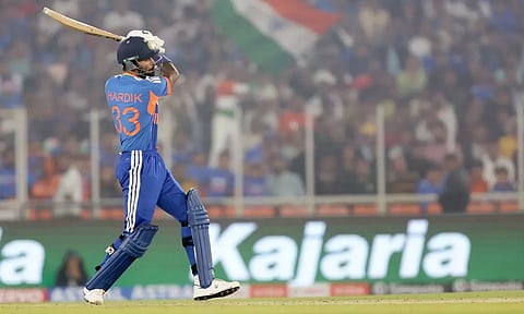 குறைந்த பந்துகளில் அரைசதம்: அபிஷேக் சர்மா சாதனையை தகர்த்த ஹர்திக் பாண்ட்யா