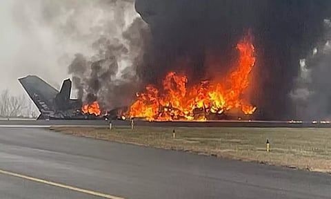 அமெரிக்காவில் சோகம்: விமானம் விழுந்து நொறுங்கியதில் 7 பேர் பலி