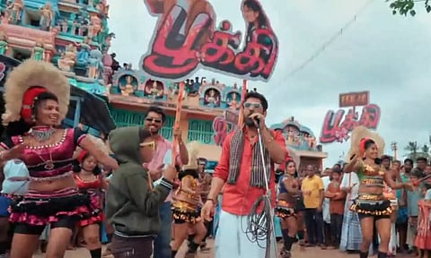 விஜய் ஆண்டனி இசையில் இன்று மாலை வெளியாகும் பூக்கி படத்தின் லவ் அட்வைஸ் பாடல்