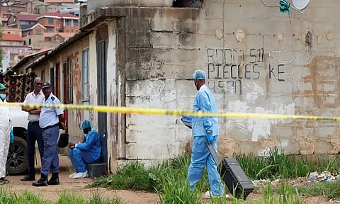 தென் ஆப்பிரிக்காவில் பயங்கரம்: மதுபான விடுதியில் மர்ம நபர்கள் துப்பாக்கி சூடு- 9 பேர் உயிரிழப்பு