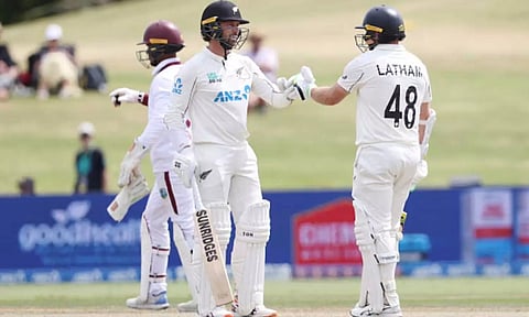 வெஸ்ட் இண்டீசுக்கு எதிரான டெஸ்ட்: வரலாற்று சாதனை படைத்த நியூசிலாந்து தொடக்க வீரர்கள்