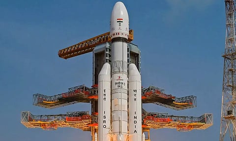 நாளை மறுதினம் விண்ணில் பாய்கிறது புளூ பேர்ட் செயற்கைக்கோள்: இஸ்ரோ