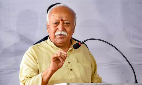 அறிவியலுக்கும், ஆன்மீகத்திற்கும் இடையே முரண்டுபாடு இல்லை: மோகன் பகவத்